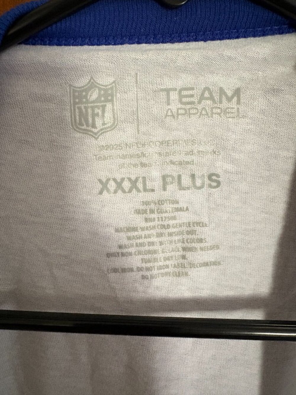 Old Navy Women's Plus Size NFL Buffalo Bills Shirt (Size XXXL) - New With Tags! - Picture 4 of 5